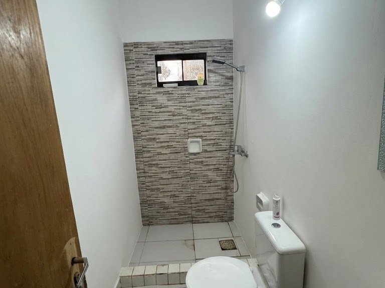 ALQUILO CASA 3 DORMITORIOS EN CUARTO BARRIO LUQUE — foto 3