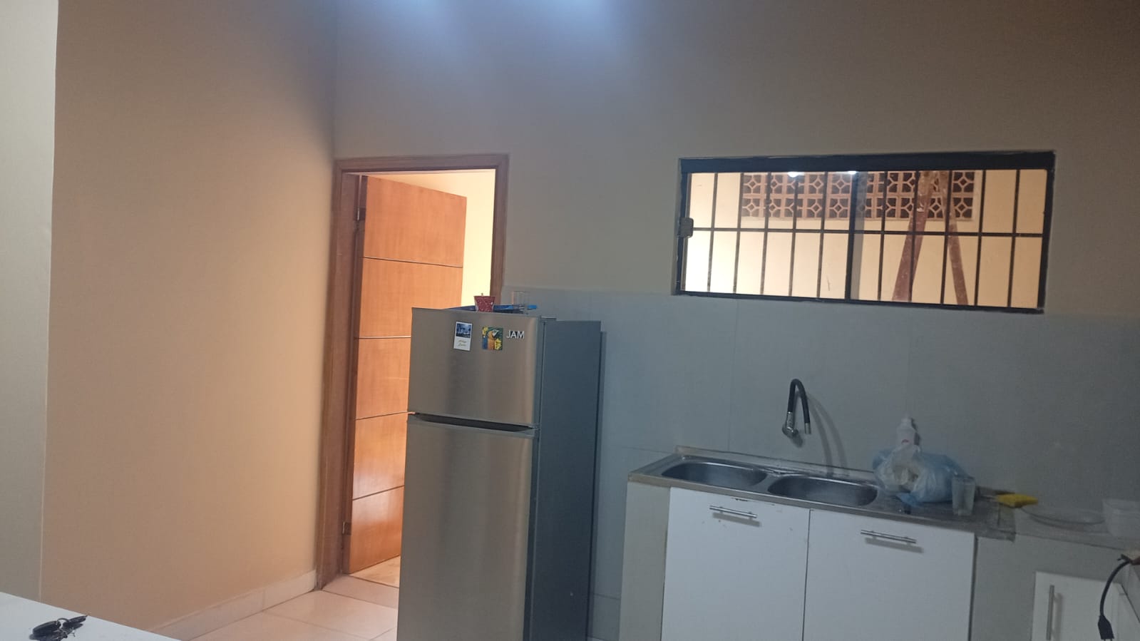 ALQUILO HERMOSA CASA EN LAMBARE ZONA SUPER 6 LAMBARE — foto 2