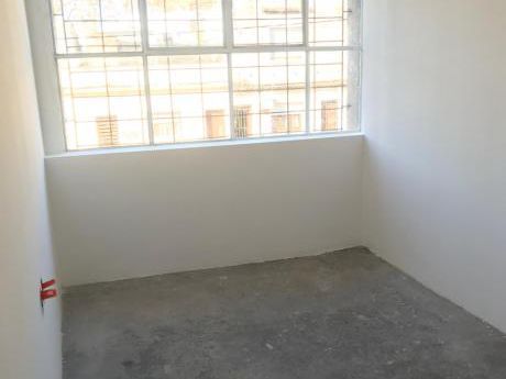 Local Comercial Por Av.millán