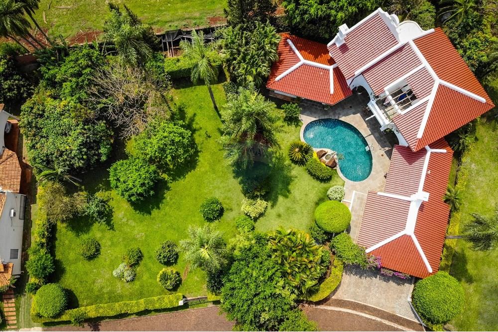 VENDO RESIDENCIA EN CONDOMINIO EN HERNANDARIAS — foto 2
