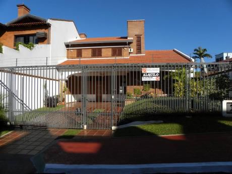 Casa En Barrio Residencial