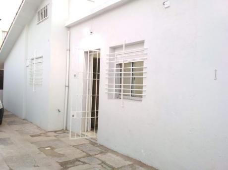 Estilo Casita 1 Dormitorio Parque Batlle Patio Parrillero