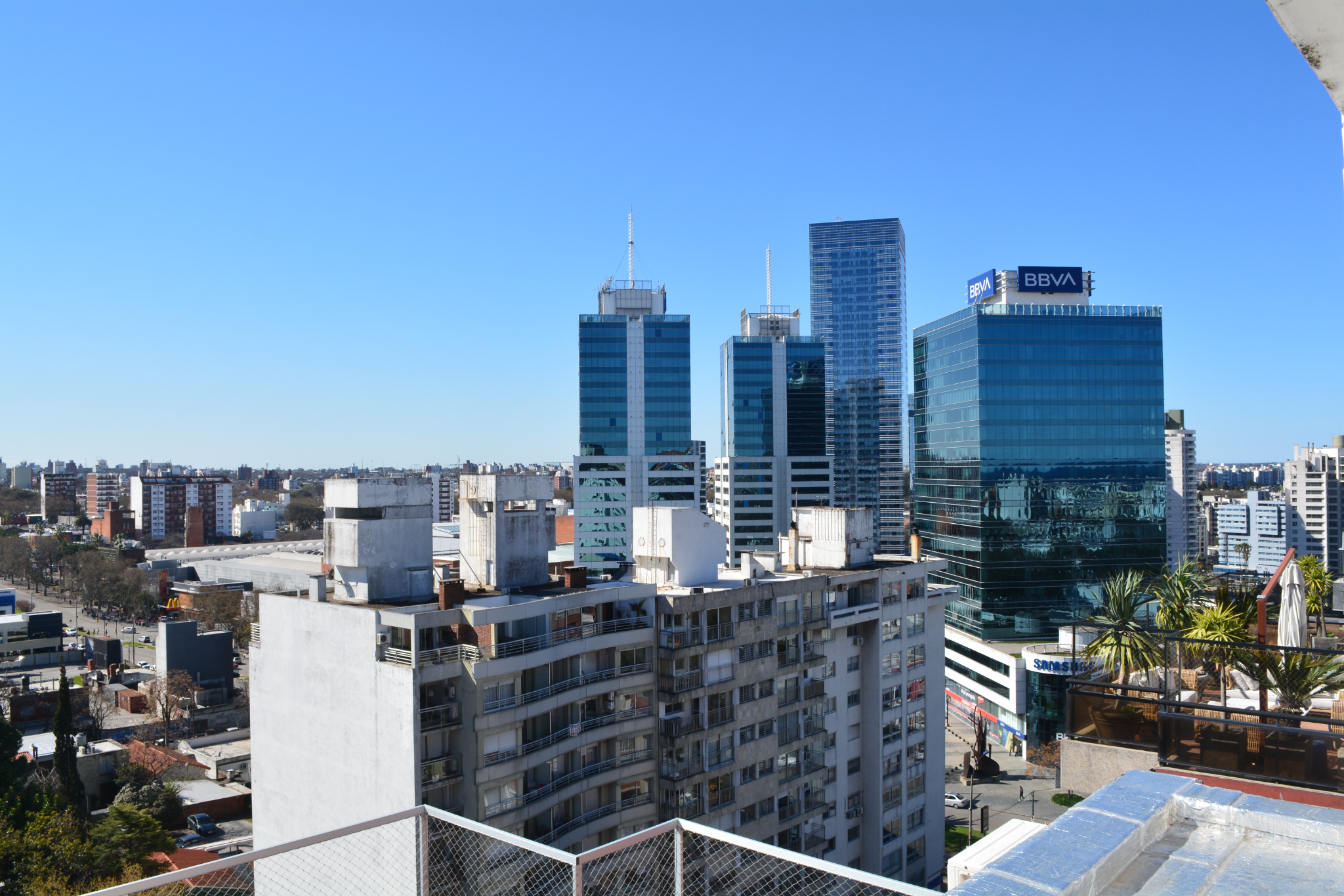 Alquilo Apartamento Pocitos Nuevo 2 Dormitorios 2 Baños Garage