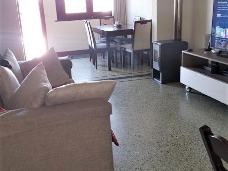 Vendo Casa Dos Dormitorios Jardín Fondo Con Parrillero