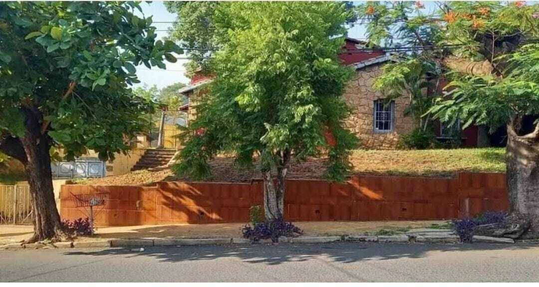 EN VENTA AMPLIO TERRENO, EXCELENTE OPORTUNIDAD PARA INVERSIÓN — foto 3