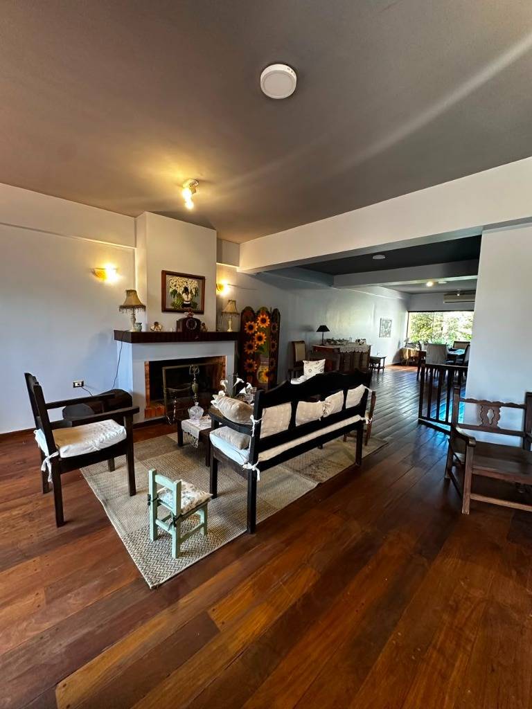 EN VENTA TRIPLEX EN BARRIO MARISCAL ESTIGARRIBIA — foto 2