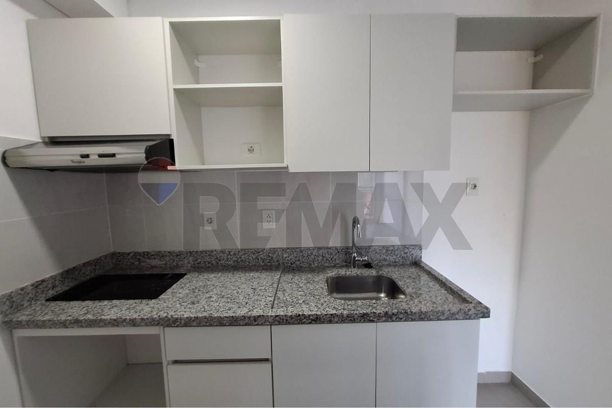 EN VENTA HERMOSO DEPTO EN FERNANDO DE LA MORA A BUEN PRECIO — foto 2