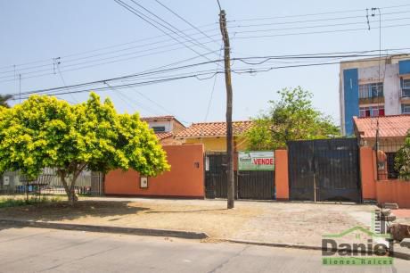 Casa Sobre Avenida Zona Guaracachi