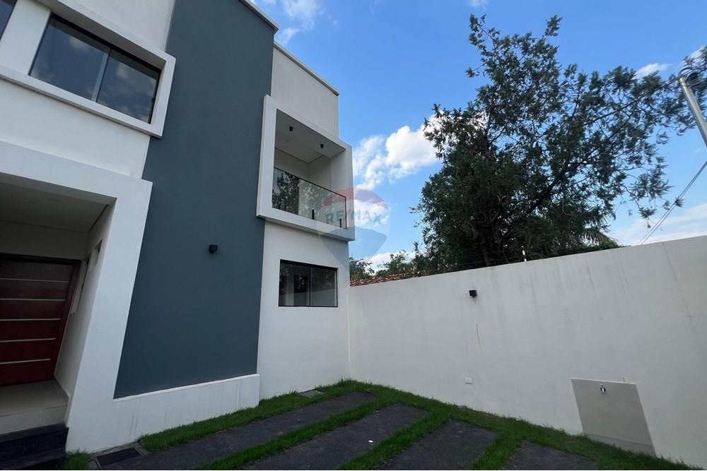 En Venta Dúplex Mariano — foto 3
