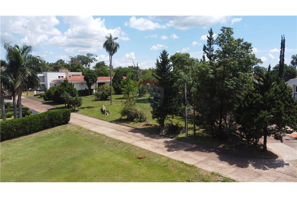 Exclusivo en esquina en Paraná Country Club — foto 2