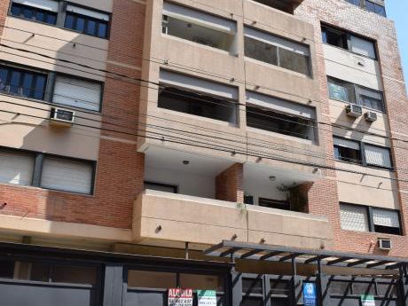 Alquiler De Departamentos En Edificio Cheita