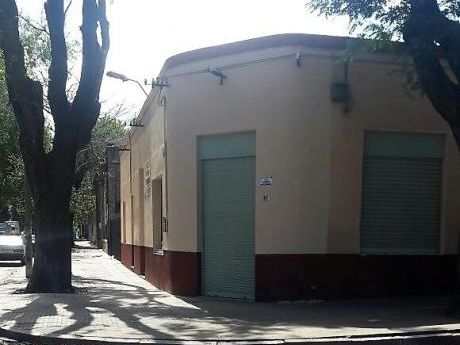 Local Comercial Con Vivienda