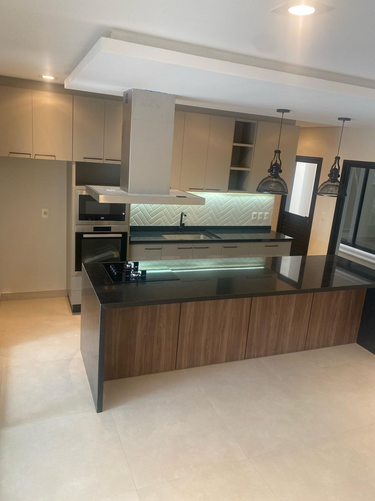 EN VENTA CASA DE ALTO PADRON - VILLA BANCARIA CDE — foto 3