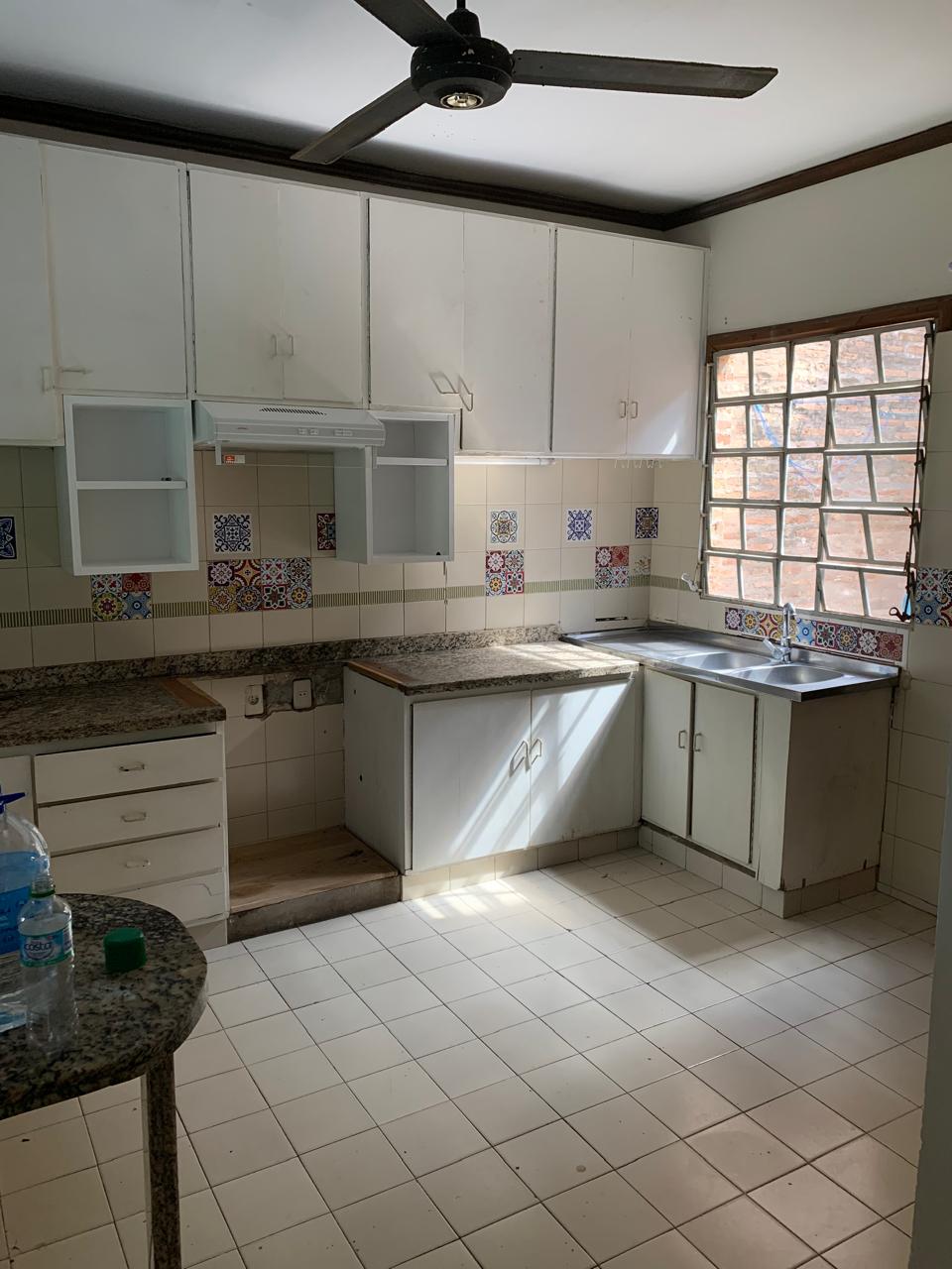 ALQUILER DE CASA EN BARRIO MBURUCUYA — foto 3