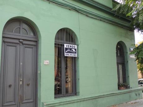 Venta Hermosa Casa Esquina!