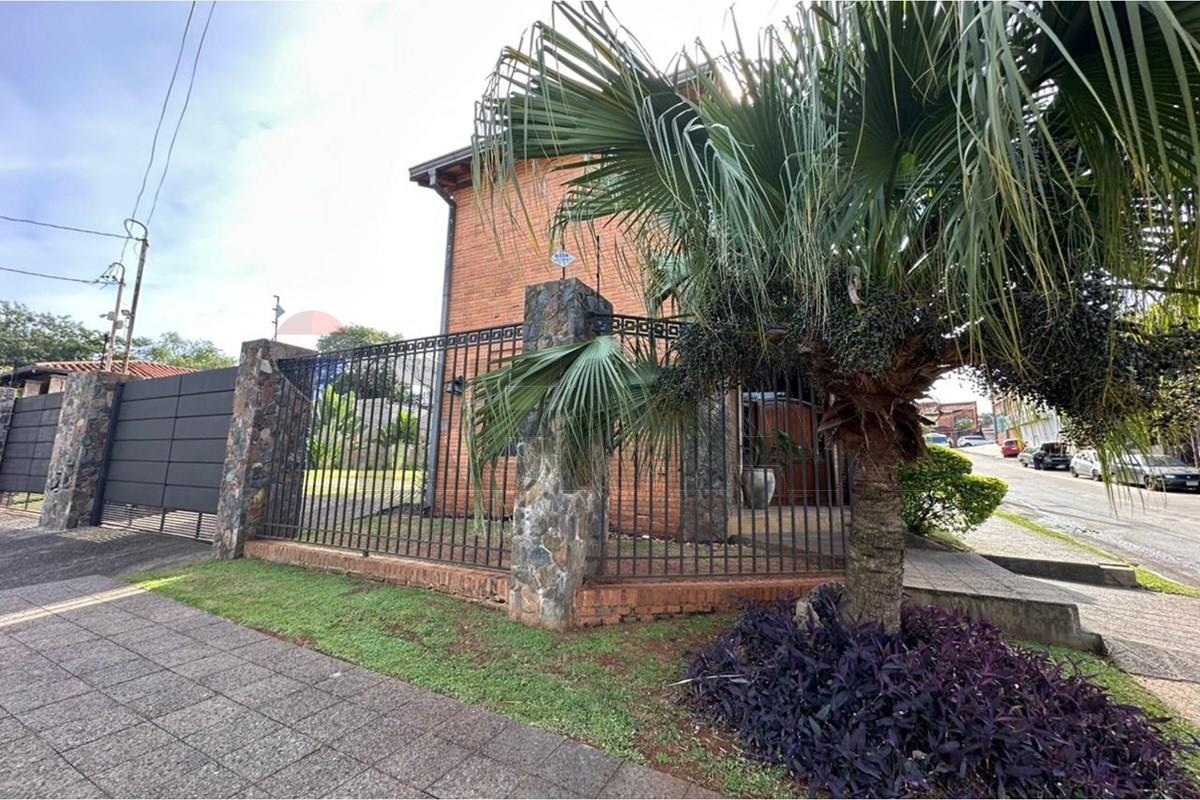 Casa - Alquiler — foto 2