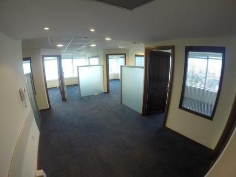 Oficina En Wtc En Excelente Estado, Pronta Para Entrar!