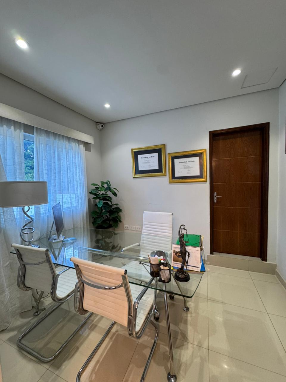 Casa en alquiler en Barrio cerrado Luque zona Aeropuerto — foto 3