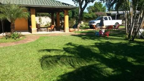 Alquilo O Vendo Casa En San Lorenzo Barrio Laurelty. Cod 1460