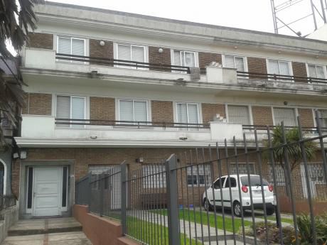Apartamento 2 Dormitorios, 1 Baño, Buceo
