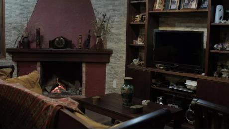 Precioso Duplex, En Regimen De Cooperativa, Amplio.
