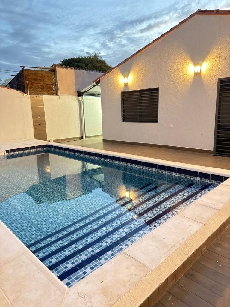 VENDO CASA EN BARRIO PRIMAVERA, LUQUE — foto 3