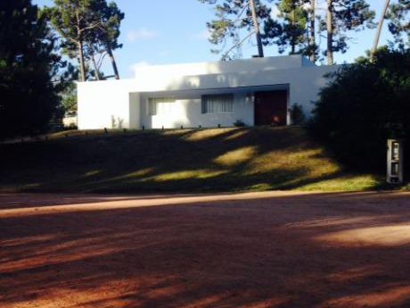 Casa En La Arbolada