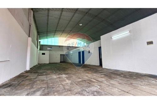 DEPOSITO EN VENTA EN SAN VICENTE — foto 2