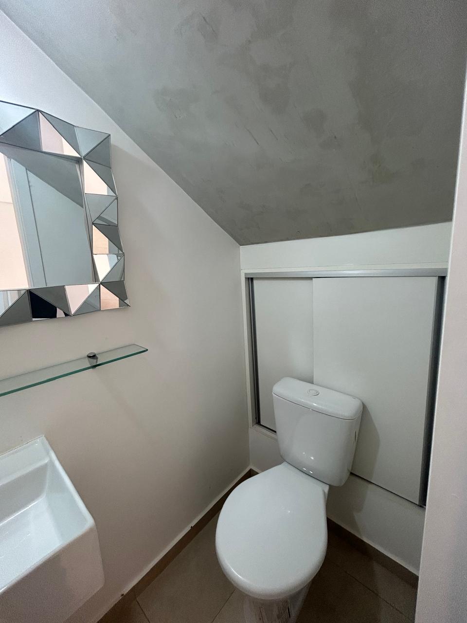 ALQUILO DUPLEX EN BARRIO CERRADO EN LAURELTY LUQUE — foto 3
