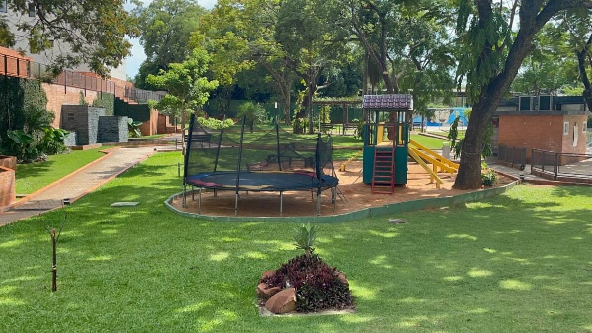 Alquilo departamento de 2 Dormitorios en Condominio Moravia — foto 3