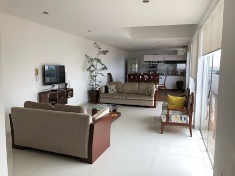 Elegante Duplex En Venta