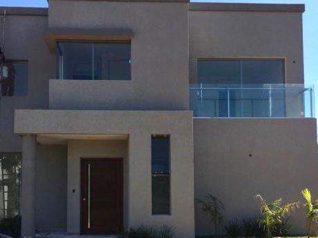 Vendo En Condominio Montesol Luque _ Zona Aeropuerto