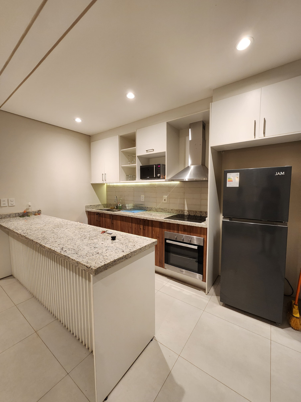 EN ALQUILER DUPLEX FULL AMOBLADO CON PISCINA ZONA CONMEBOL — foto 3