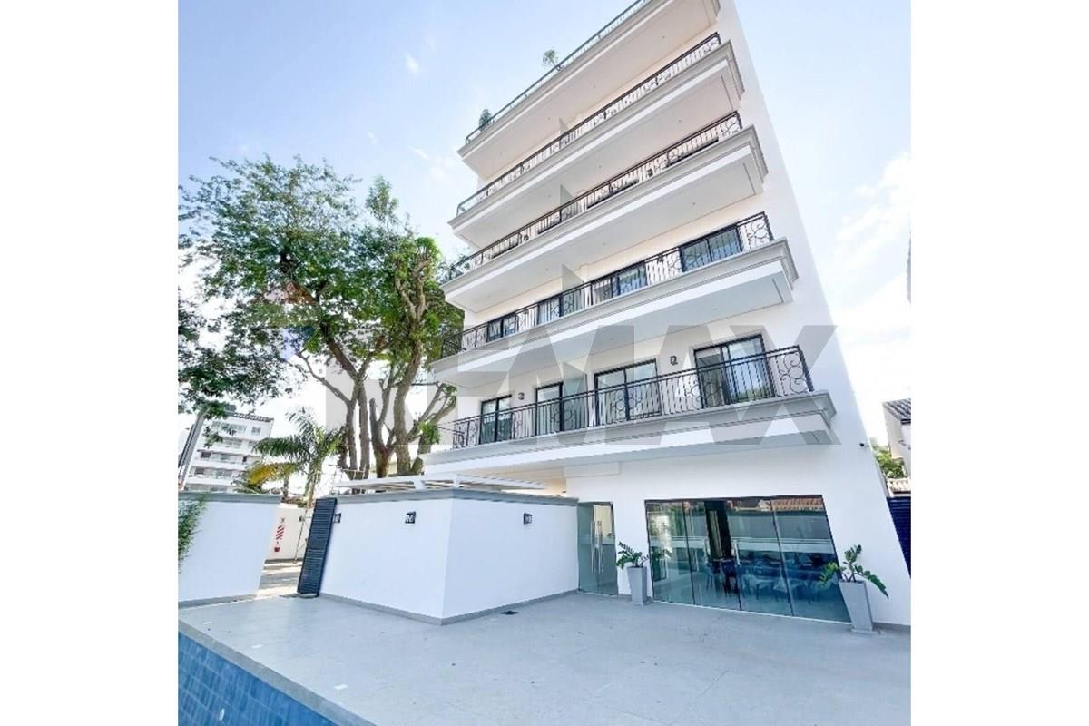 En Alquiler Hermoso Departamento Amoblado — foto 2