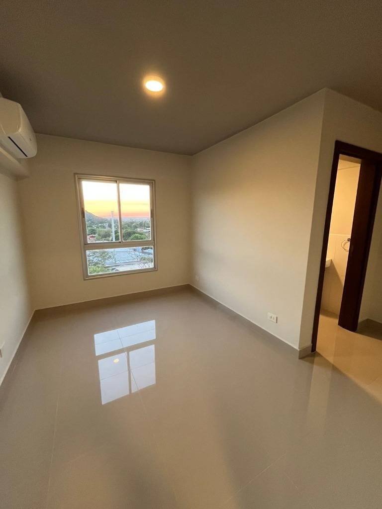 Departamento en alquiler en Lambaré — foto 2