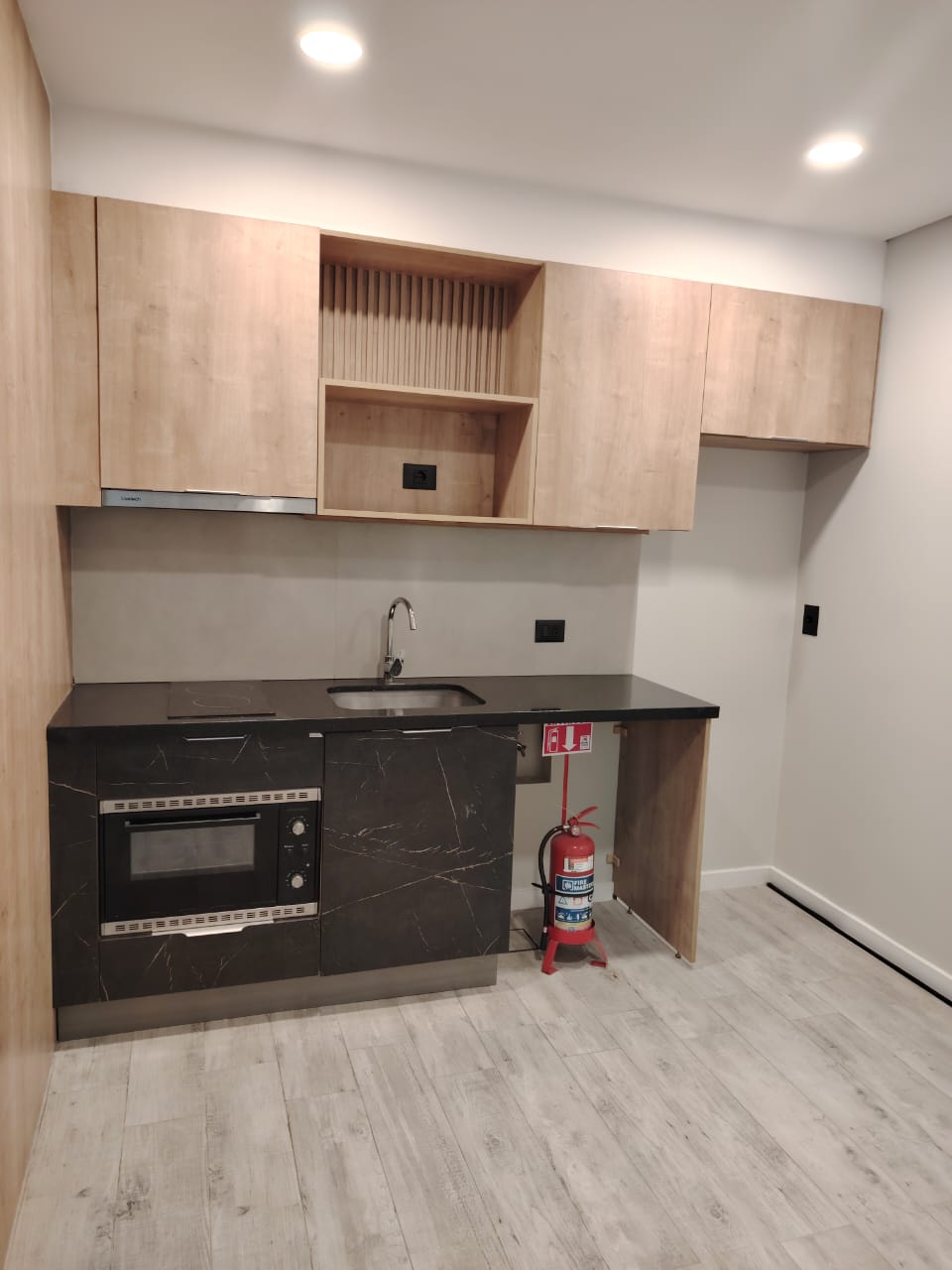 MONOAMBIENTE EN ALQUILER – EDIFICIO ZENTRUM — foto 3