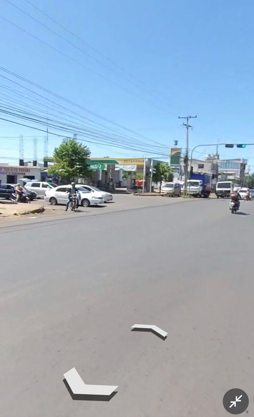 VENDO ESPECTACULAR INMUEBLE ESQUINA FRENTE AL MERCADO DE ABASTO CDE!! — foto 3