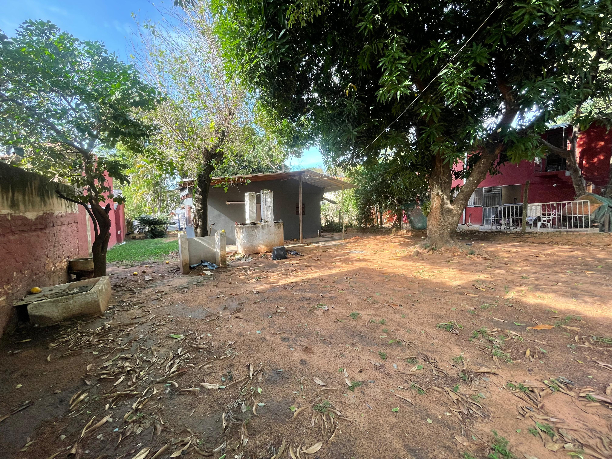VENDO AMPLIO TERRENO EN MBOCAYATY - 247.500 USD — foto 3
