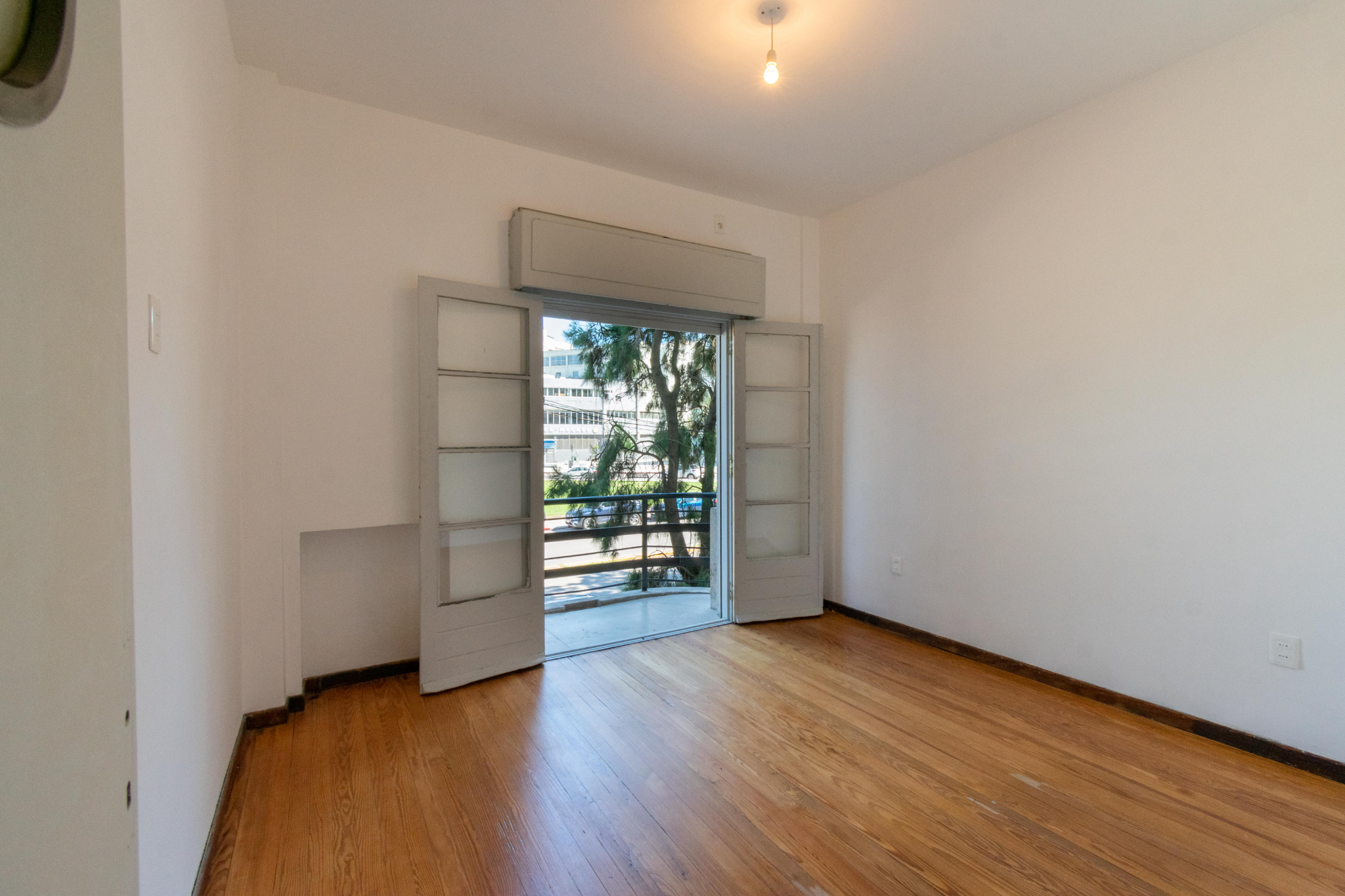 ALQUILER CIUDAD VIEJA/BARRIO SUR 2 dorm, 2 baños, cocina definida y terraza. Próx. Rambla · Foto 5