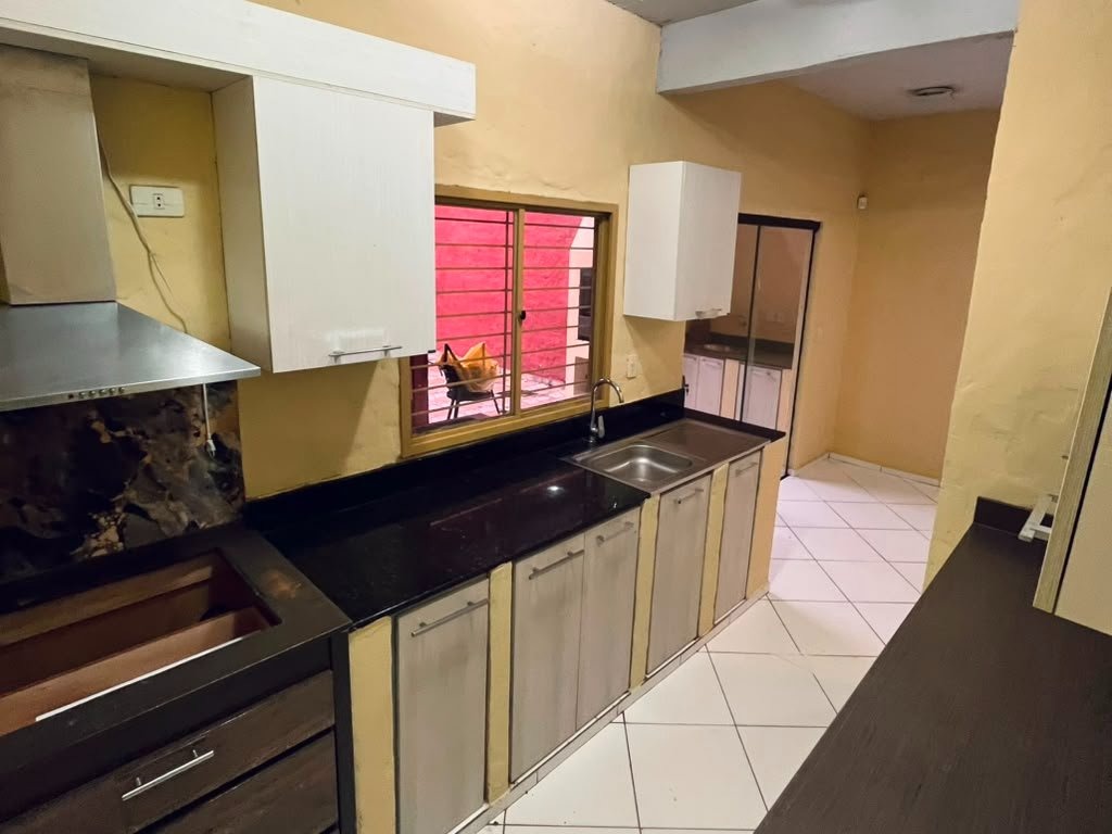 ALQUILO DUPLEX EN LAMBARE — foto 2