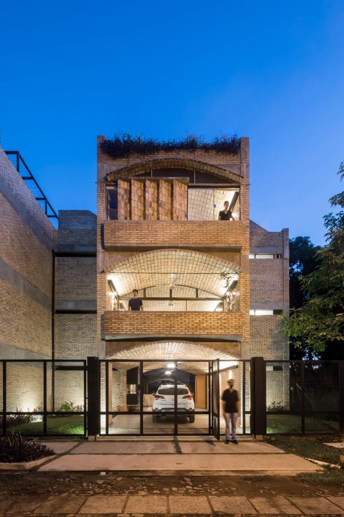 Casa en alquiler en Lambaré