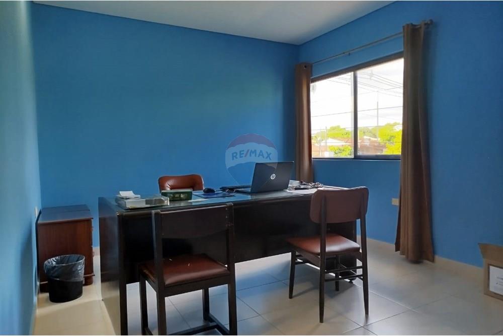 Casa - Alquiler - Villa Aurelia, Paraguay — foto 2