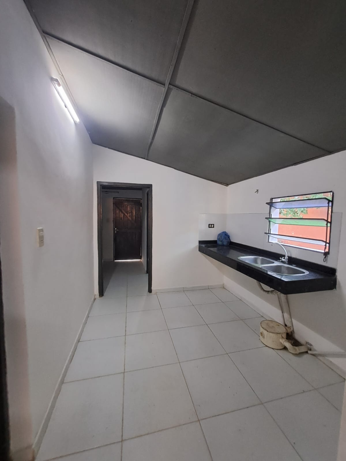 ALQUILO CASA p/ OF C PATIO EN BARRIO STA MARÍA – LA BOMBA STA TERESA — foto 3