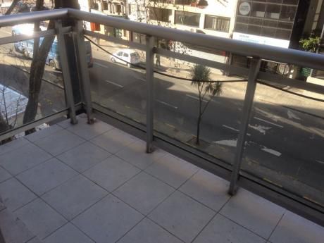 Agosto Alquila Alegre Apto Al Frente Próximo Al Obelisco