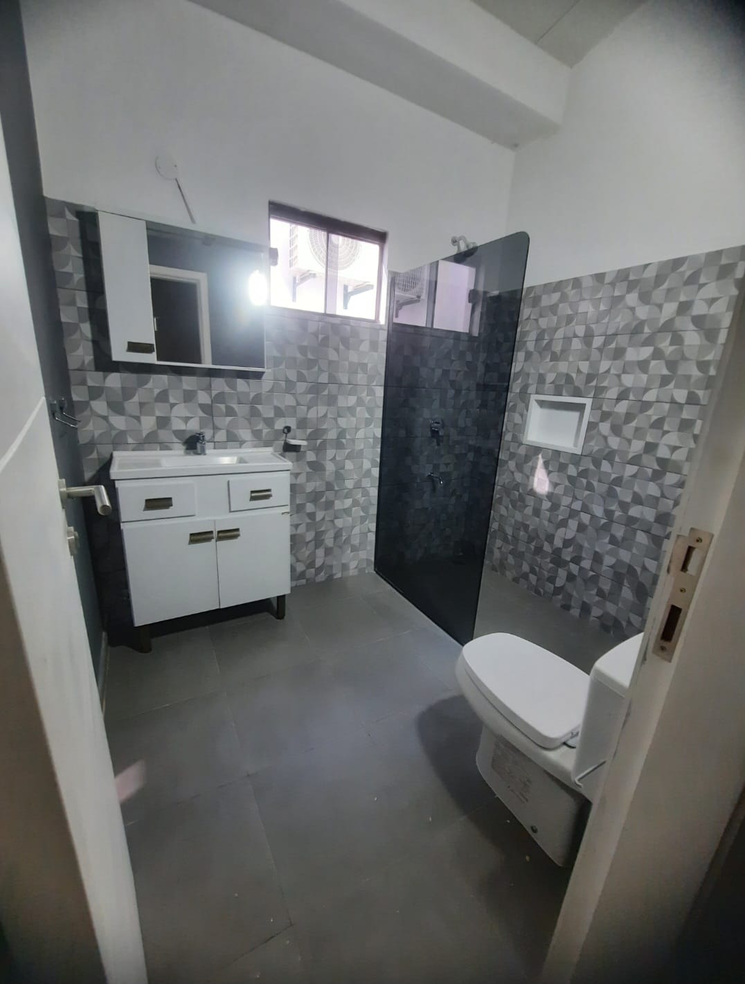 VENDO DUPLEX A ESTRENAR EN SAN BERNARDINO! — foto 3
