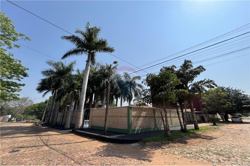Casa - Alquiler - Loma Pytá, Paraguay — foto 3
