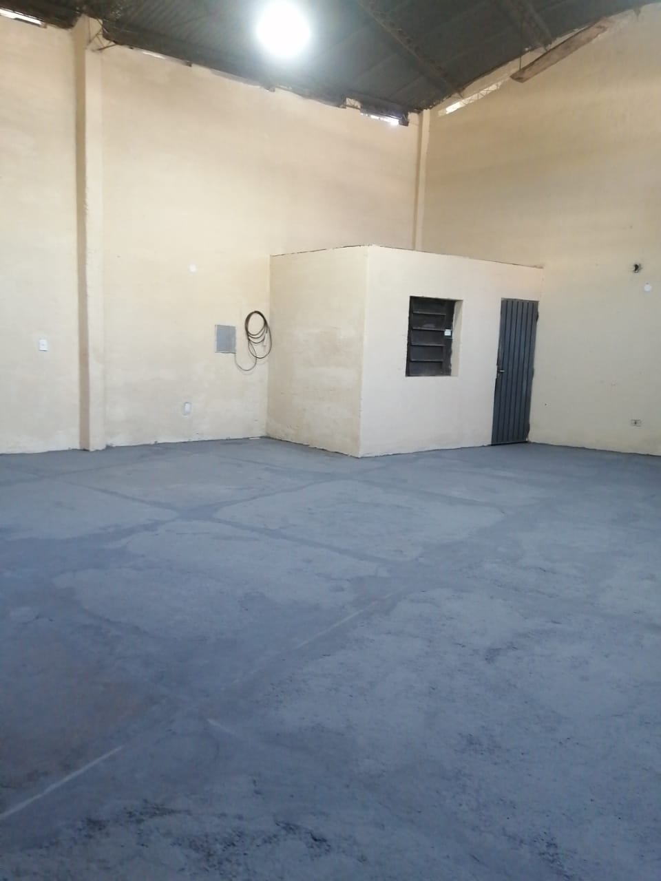 TINGLADO EN ALQUILER S/ AV. DE LA VICTORIA P/ DEPÓSITO Y VIVIENDA | BO SAN PABLO — foto 3