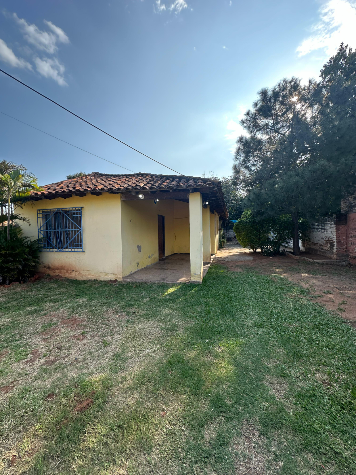 Vendo casa a demoler o refaccionar a precio de terreno — foto 2