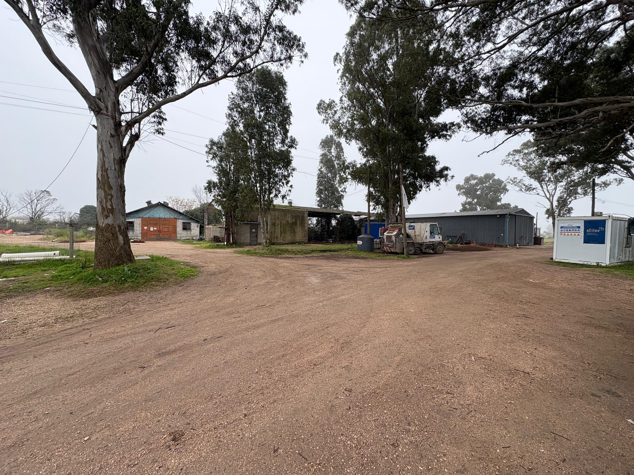 Alquiler Campo Con 2 Galpones De 400m2 Cada Uno Aprox En Paso De La Arena · Foto 5