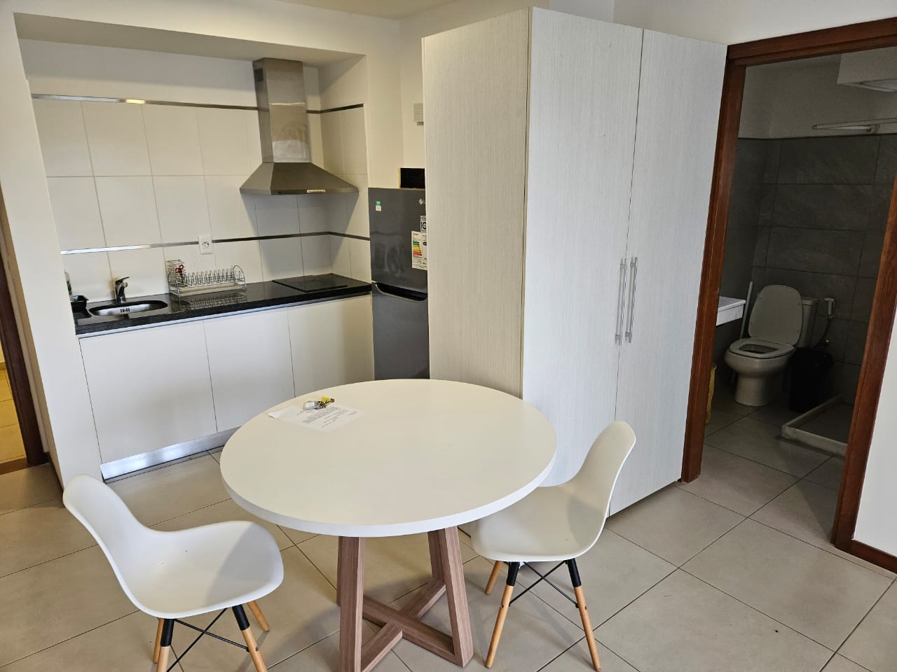 Vendo monoambiente amoblado en el Barrio Madame Lynch — foto 3